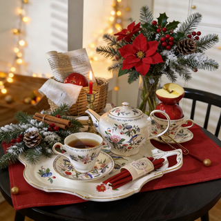 Pembroke Stratford 5 Pieces Tea Set