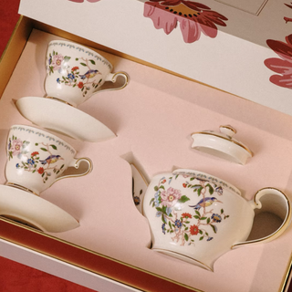 Pembroke Stratford 5 Pieces Tea Set