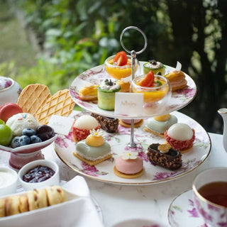 Elizabeth Rose Cake Stand